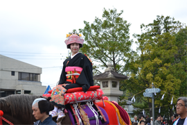 �{��_�{���