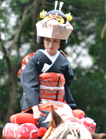 �{��_�{���